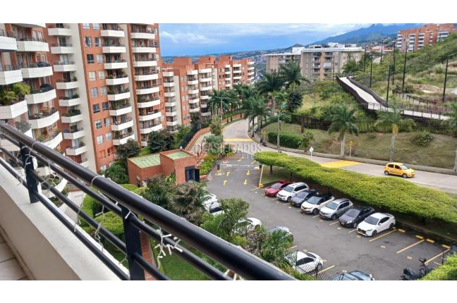 Apartamentos, Venta, Cristales - $710.000.000