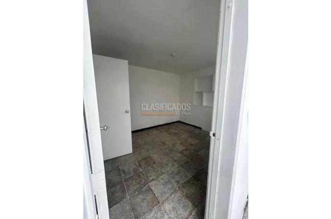 Casas, Alquiler, Bogotá - $4.000.000