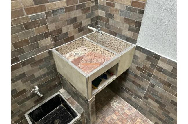 Apartaestudios, Alquiler, El Lido - $600.000