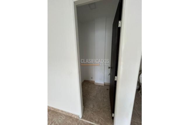 Locales y Bodegas, Alquiler, Prados del Norte - $6.000.000