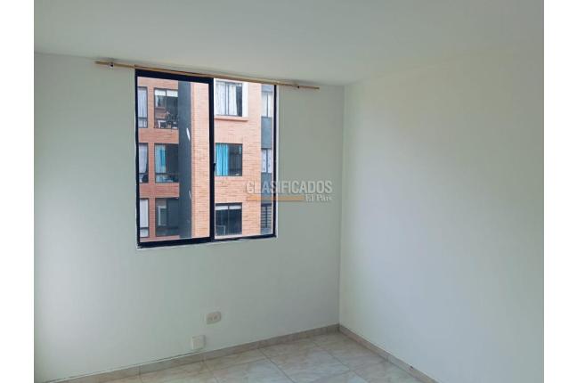 Apartamentos, Alquiler, Soacha - $830.000
