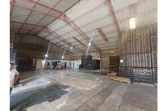 Locales y Bodegas, Alquiler, Barranquilla - $61.000.000