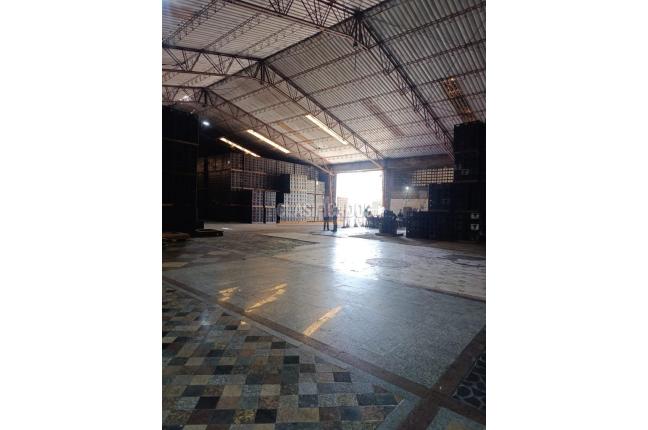 Locales y Bodegas, Alquiler, Barranquilla - $61.000.000