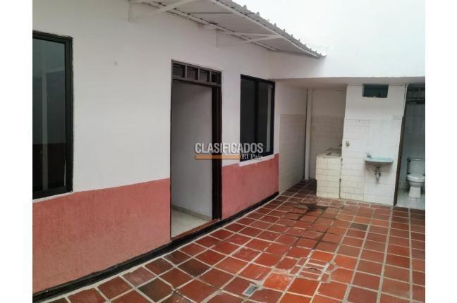 Casas, Alquiler, Colseguros - $2.500.000