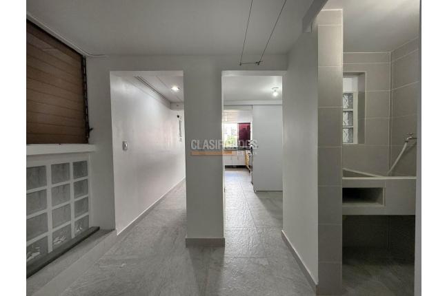 Apartamentos, Alquiler, Granada - $3.300.000