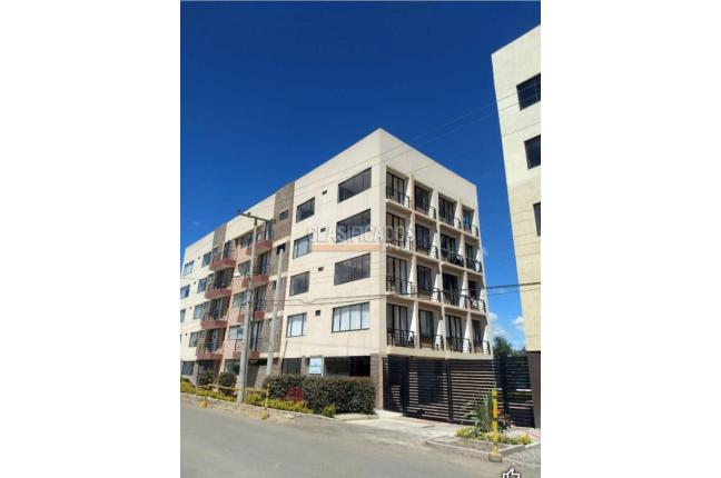 Apartamentos, Alquiler, Funza - $1.400.000