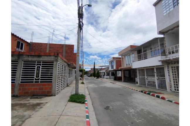 Casas, Alquiler, Candelaria - $780.000