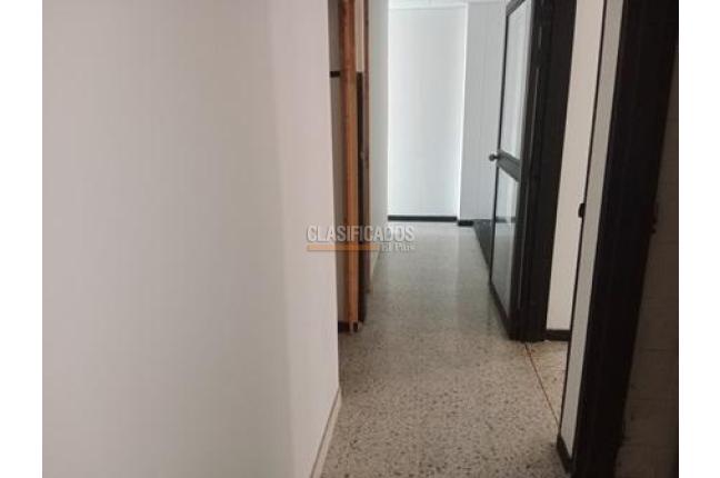 Oficinas y Consultorios, Alquiler, Vipasa - $1.800.000