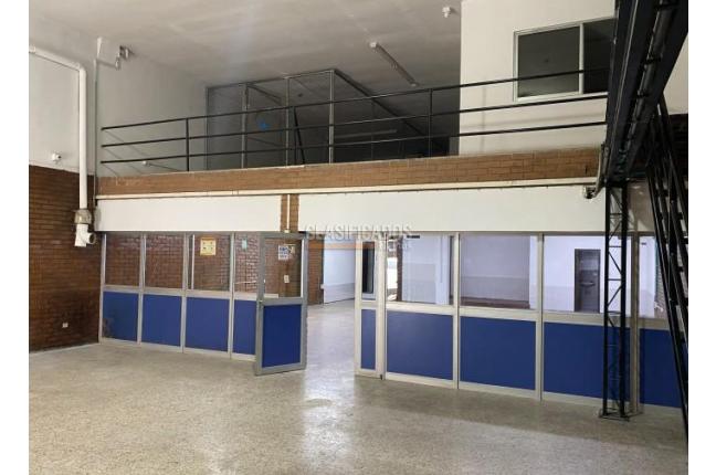 Locales y Bodegas, Alquiler, Obrero - $6.900.000