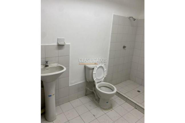 Locales y Bodegas, Alquiler, Obrero - $6.900.000