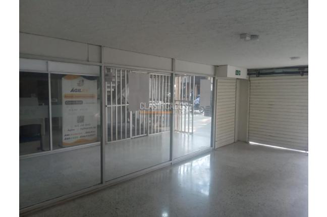 Locales y Bodegas, Alquiler, Versalles - $1.550.000