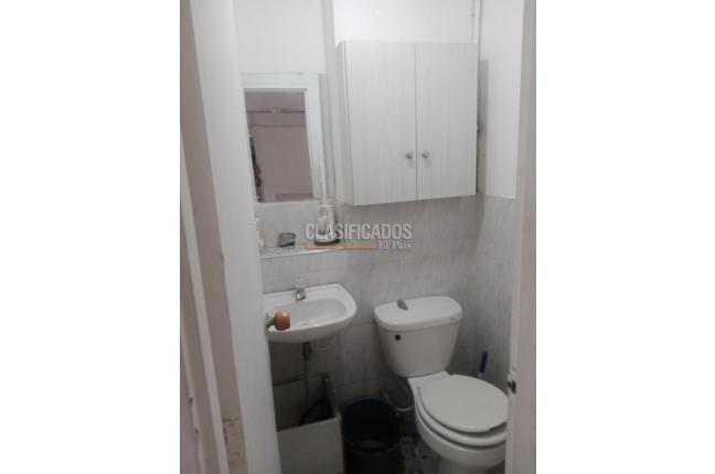 Locales y Bodegas, Alquiler, Versalles - $1.550.000