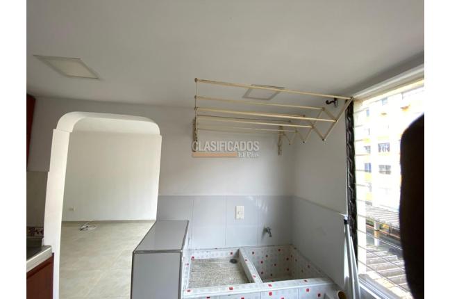Apartamentos, Alquiler, Colseguros - $1.800.000