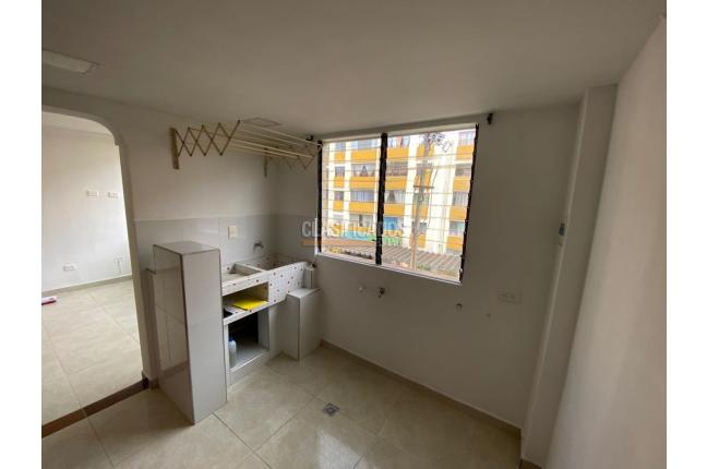 Apartamentos, Alquiler, Colseguros - $1.800.000