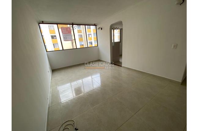 Apartamentos, Alquiler, Colseguros - $1.800.000