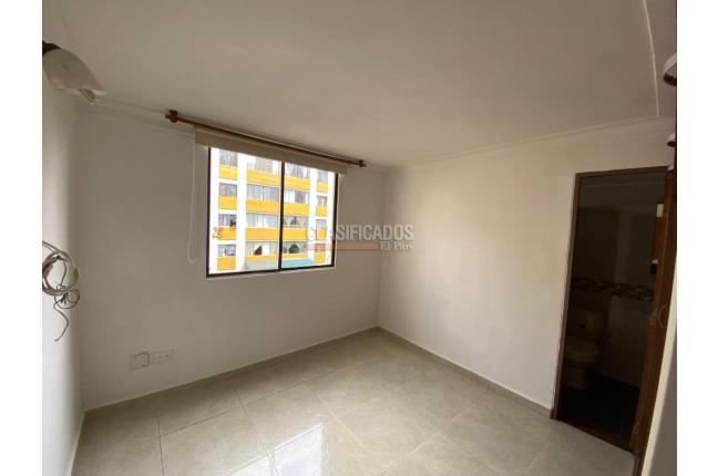 Apartamentos, Alquiler, Colseguros - $1.800.000