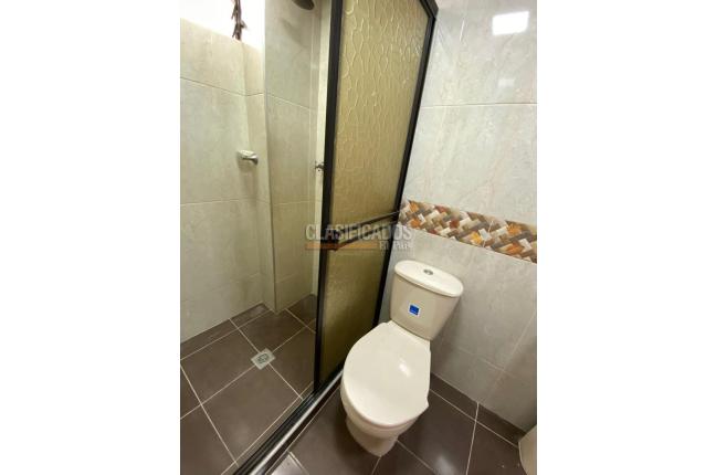 Apartamentos, Alquiler, Colseguros - $1.800.000