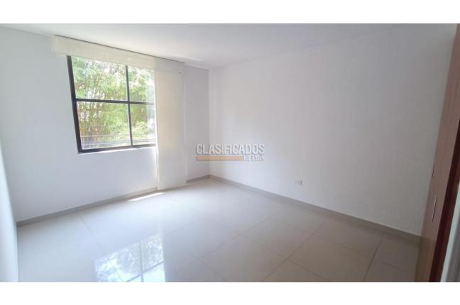Apartamentos, Alquiler, Miraflores - $2.400.000