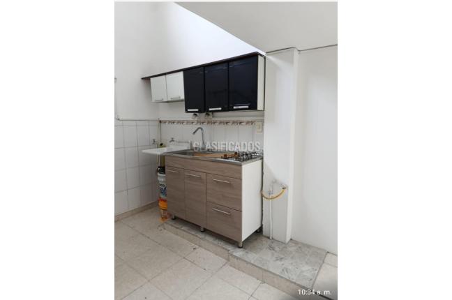 Edificios, Alquiler, Versalles - $1.100.000