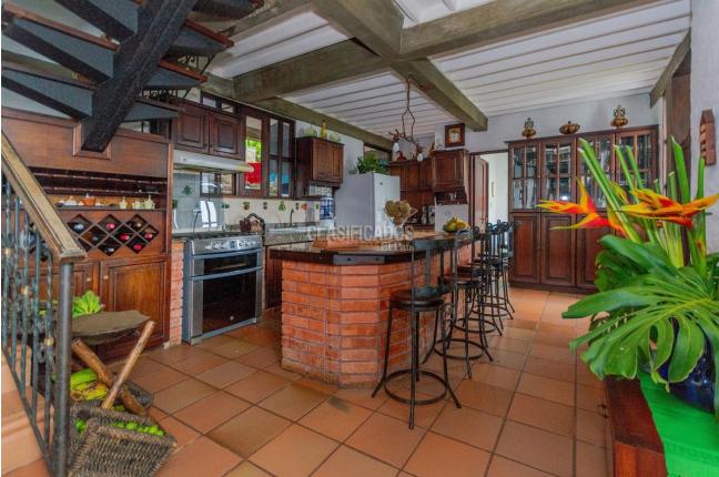 Fincas y Casas Campestres, Venta en Yumbo