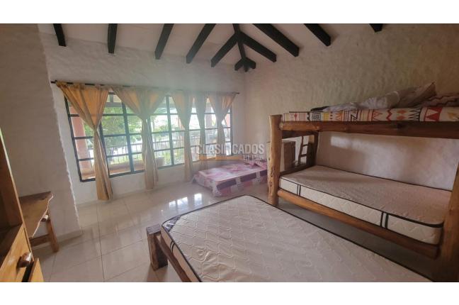 Fincas y Casas Campestres, Venta, Calima (Darién) - $1.800.000.000