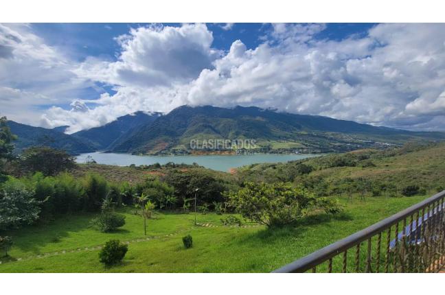 Fincas y Casas Campestres, Venta, Calima (Darién) - $1.800.000.000