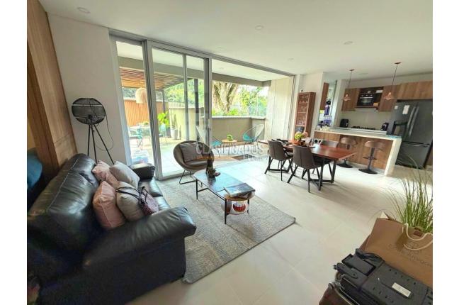 Apartamentos, Venta en Pance