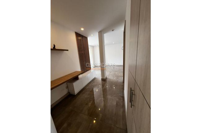 Apartamentos, Venta, Cerro Cristales - $700.000.000