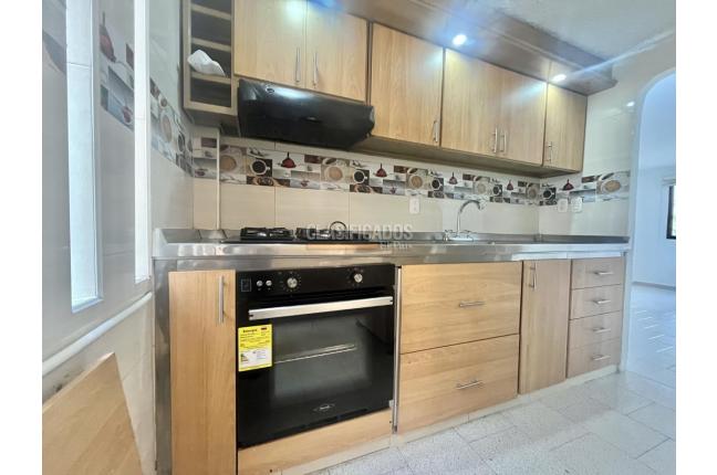 Apartamentos, Venta, Cañaverales - $202.000.000