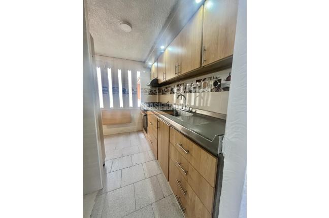 Apartamentos, Venta, Cañaverales - $202.000.000