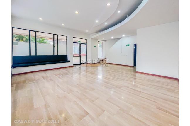 Oficinas y Consultorios, Alquiler en El Peñón