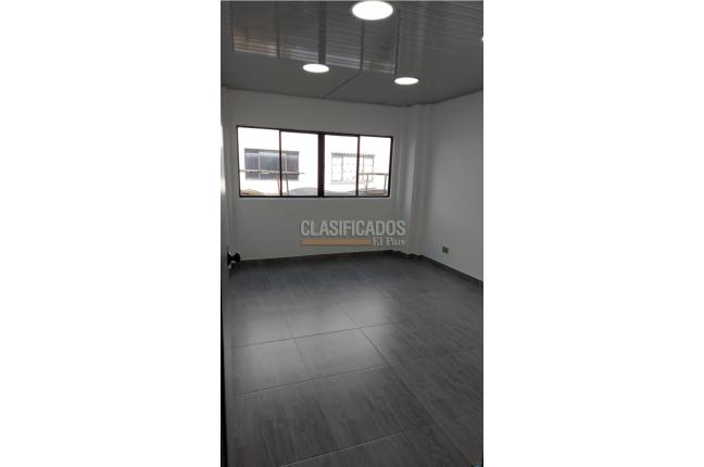 Oficinas y Consultorios, Alquiler, Centro Ccial Cali 2000 - $700.000