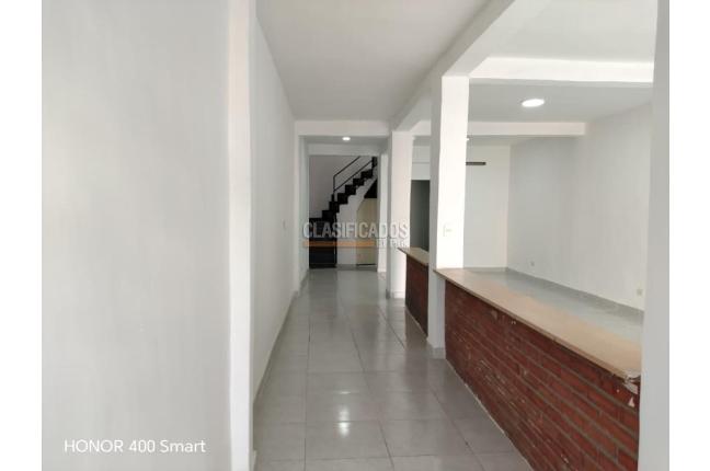 Locales y Bodegas, Alquiler, Santander - $3.600.000