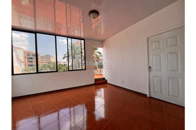 Apartaestudios, Alquiler, Versalles - $930.000