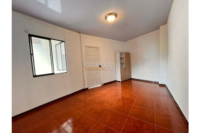 Apartaestudios, Alquiler, Versalles - $930.000