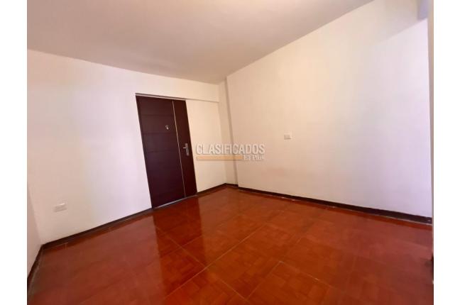 Apartaestudios, Alquiler, Versalles - $930.000