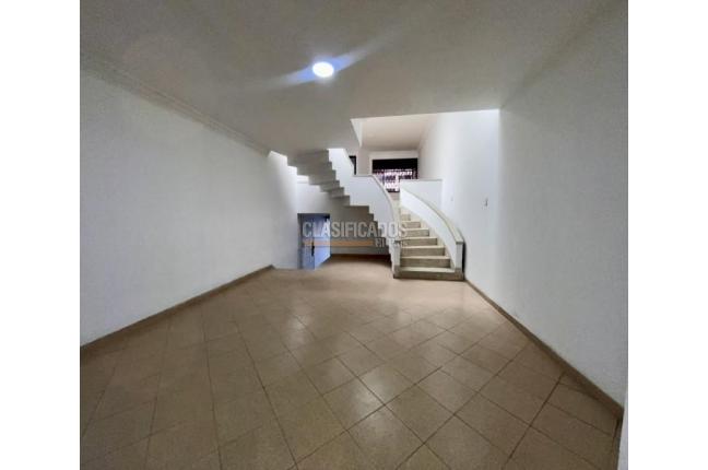 Locales y Bodegas, Alquiler, El Ingenio - $4.000.000