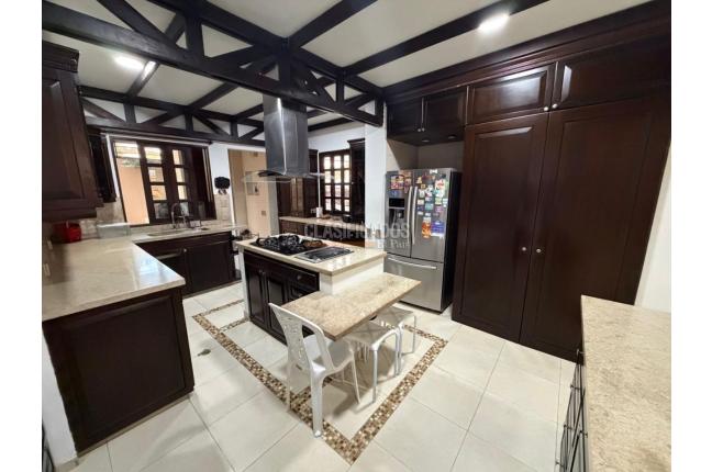 Casas, Venta, Ciudad Jardín - $1.300.000.000