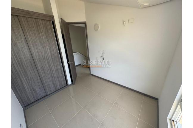 Casas, Alquiler, Ciudad Pacifica - $2.400.000