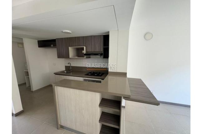 Casas, Alquiler, Ciudad Pacifica - $2.400.000