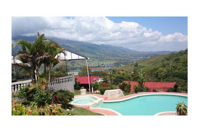 Fincas y Casas Campestres, Venta, Calima (Darién) - $1.600.000.000