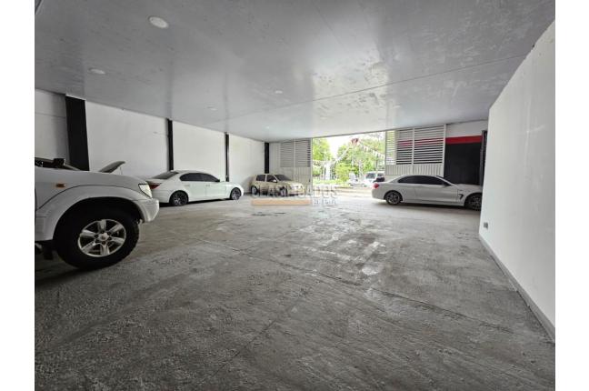 Locales y Bodegas, Alquiler, Prados del Norte - $9.000.000