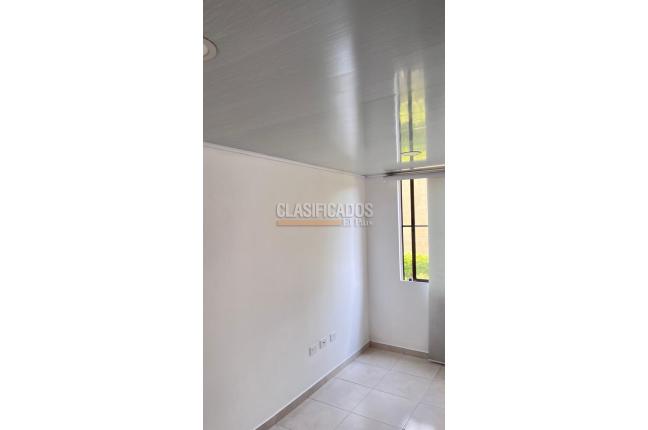 Apartamentos, Venta, La Esmeralda - $250.000.000