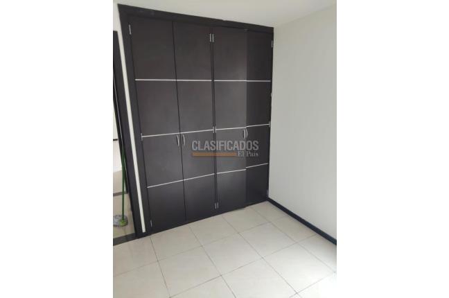 Apartamentos, Alquiler, La Hacienda - $2.400.000