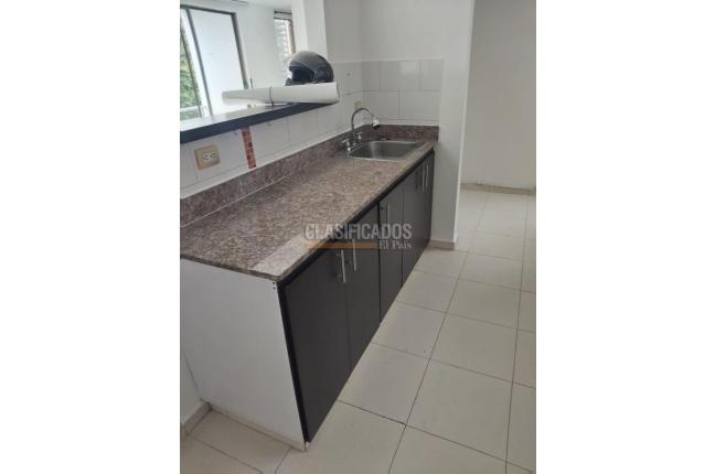 Apartamentos, Alquiler, La Hacienda - $2.400.000