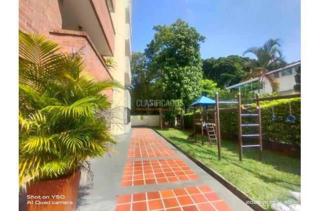 Apartamentos, Venta en Las Quintas de Don Simón