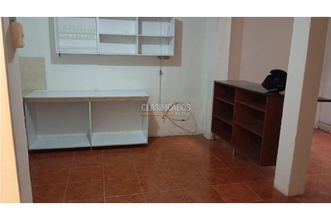 Locales y Bodegas, Alquiler, Cristóbal Colón - $2.000.000