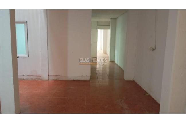 Locales y Bodegas, Alquiler, Cristóbal Colón - $2.000.000