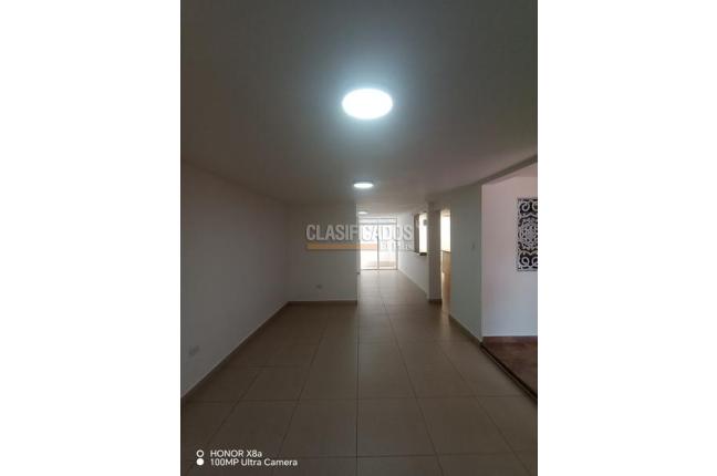 Casas, Alquiler, Camino Real - $2.800.000