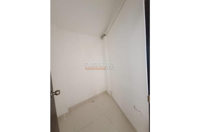 Locales y Bodegas, Alquiler, Centro Ccial. Unicentro - $13.000.000